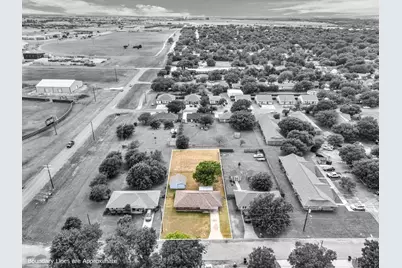 1013 S Madison Street, McGregor, TX 76657 - Photo 27