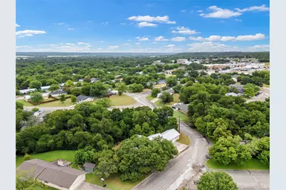 401 N Avenue V, Clifton, TX 76634 - Photo 29