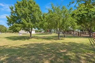 16927 W Fm 922, , TX 76263 - Photo 37