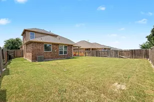 424 Winchester Dr, Celina, TX 75009 - Photo 35