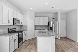 1024 Runnels Ln, Aubrey, TX 76227 - Photo 7