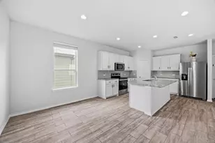 1024 Runnels Ln, Aubrey, TX 76227 - Photo 9