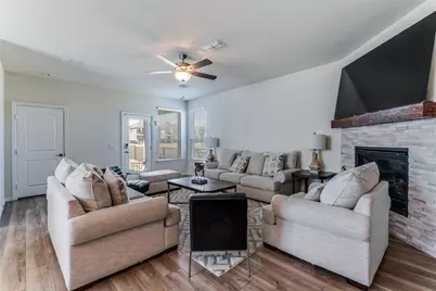 8715 Royal Star Road, Rowlett, TX 75089 - Photo 11