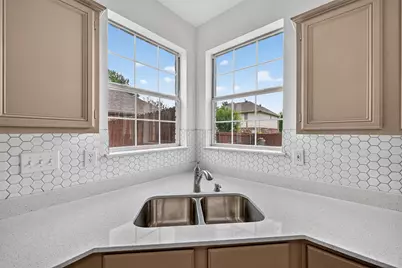 836 Snapdragon Lane, Plano, TX 75075 - Photo 11