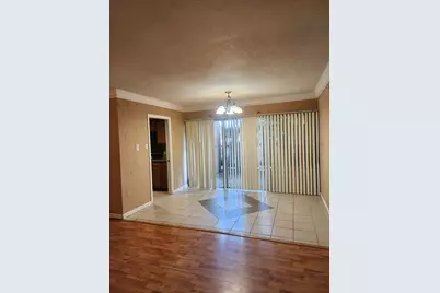 558 E Avenue J #A, Grand Prairie, TX 75050 - Photo 3