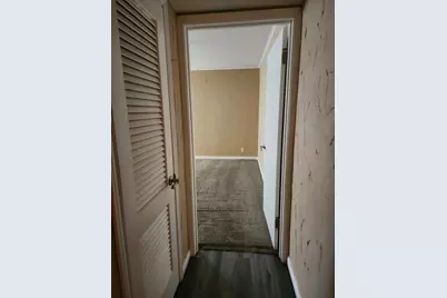 558 E Avenue J #A, Grand Prairie, TX 75050 - Photo 17