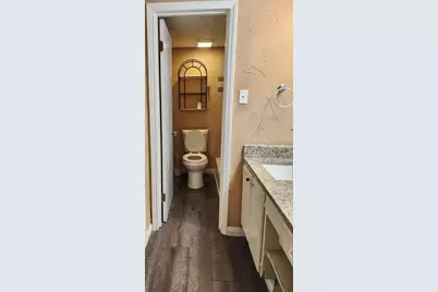558 E Avenue J #A, Grand Prairie, TX 75050 - Photo 15