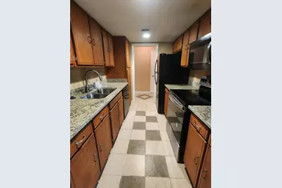 558 E Avenue J #A, Grand Prairie, TX 75050 - Photo 11