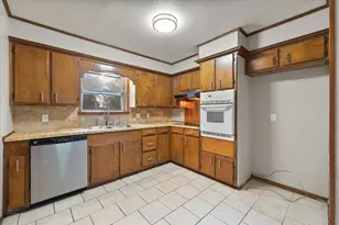 701 Kelly St, Fairfield, TX 75840 - Photo 17