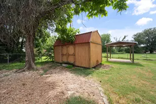 701 Kelly St, Fairfield, TX 75840 - Photo 27