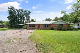 701 Kelly St, Fairfield, TX 75840 - Photo 3