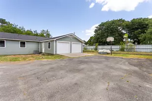 1346 S Reno Rd, Reno, TX 76082 - Photo 19