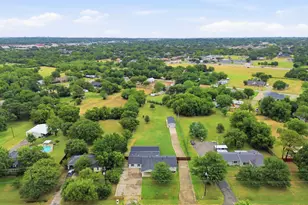 2815 Roosevelt Dr, Dalworthington Gardens, TX 76016 - Photo 3