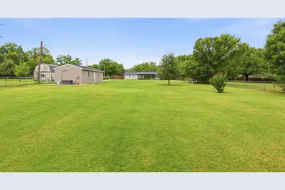 2815 Roosevelt Drive, Dalworthington Gardens, TX 76016 - Photo 31