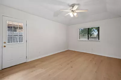 5537 Silver Maple Drive, Arlington, TX 76018 - Photo 11