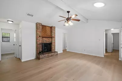 5537 Silver Maple Drive, Arlington, TX 76018 - Photo 7