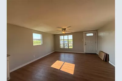 902 Grimes Road, Mineral Wells, TX 76067 - Photo 5