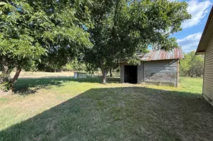 902 Grimes Rd, Mineral Wells, TX 76067 - Photo 15