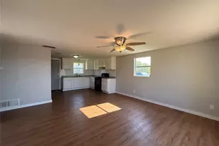 902 Grimes Rd, Mineral Wells, TX 76067 - Photo 3