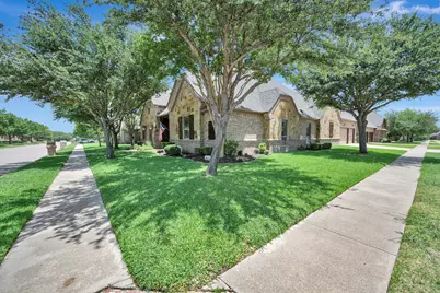 8100 Canyon Oak Drive, North Richland Hills, TX 76182 - Photo 7