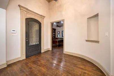 8100 Canyon Oak Drive, North Richland Hills, TX 76182 - Photo 9