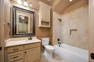 8100 Canyon Oak Dr, North Richland Hills, TX 76182 - Photo 31