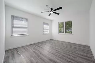 209 W 12th St, Irving, TX 75060 - Photo 7