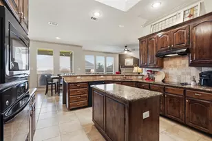 1608 Salado Tr, Weatherford, TX 76087 - Photo 11