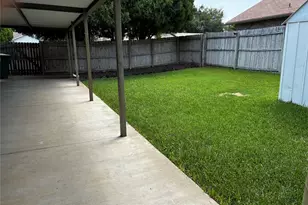 3701 South Ct, Fort Worth, TX 76133 - Photo 17