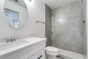 1013 Rodin Ln, Carrollton, TX 75006 - Photo 11