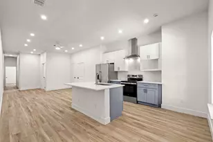 808 W 10th St, Dallas, TX 75208 - Photo 9