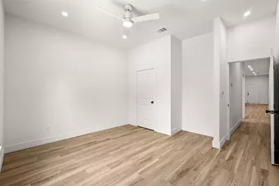 808 W 10th Street, Dallas, TX 75208 - Photo 23