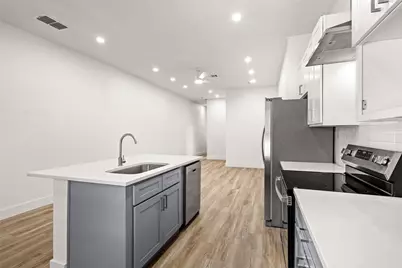 808 W 10th Street, Dallas, TX 75208 - Photo 11