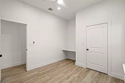 808 W 10th Street, Dallas, TX 75208 - Photo 19