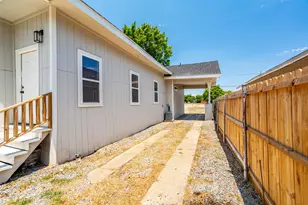 810 10th St, Dallas, TX 75208 - Photo 5