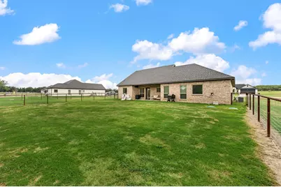 212 Jimmy Lane, Millsap, TX 76066 - Photo 25