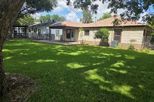 1309 Shady Ln, Garland, TX 75042 - Photo 17