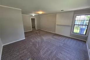 1309 Shady Ln, Garland, TX 75042 - Photo 5
