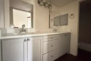 9833 Walnut St, Dallas, TX 75243 - Photo 11