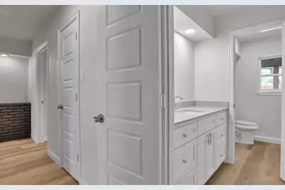 729 Surrey Circle, Grand Prairie, TX 75050 - Photo 15