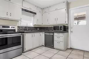 501 S Perry St, Denison, TX 75020 - Photo 7