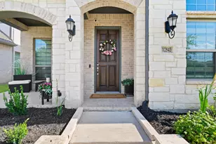 12543 Mercer Pkwy, Farmers Branch, TX 75234 - Photo 3
