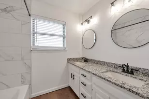 2127 Tanglewood Dr, Grapevine, TX 76051 - Photo 11