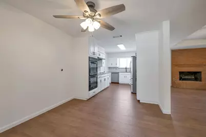 2127 Tanglewood Drive, Grapevine, TX 76051 - Photo 5
