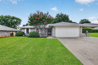 2511 Poppy Lane, Euless, TX 76039 - Photo 1