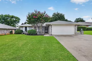2511 Poppy Ln, Euless, TX 76039 - Photo 1