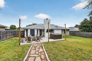 2511 Poppy Ln, Euless, TX 76039 - Photo 15