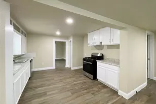 1107 Hall St, McKinney, TX 75069 - Photo 3
