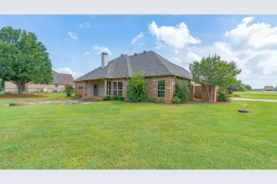 2300 E Emerald Bend Court, Granbury, TX 76049 - Photo 31