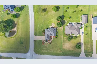 2300 E Emerald Bend Court, Granbury, TX 76049 - Photo 35